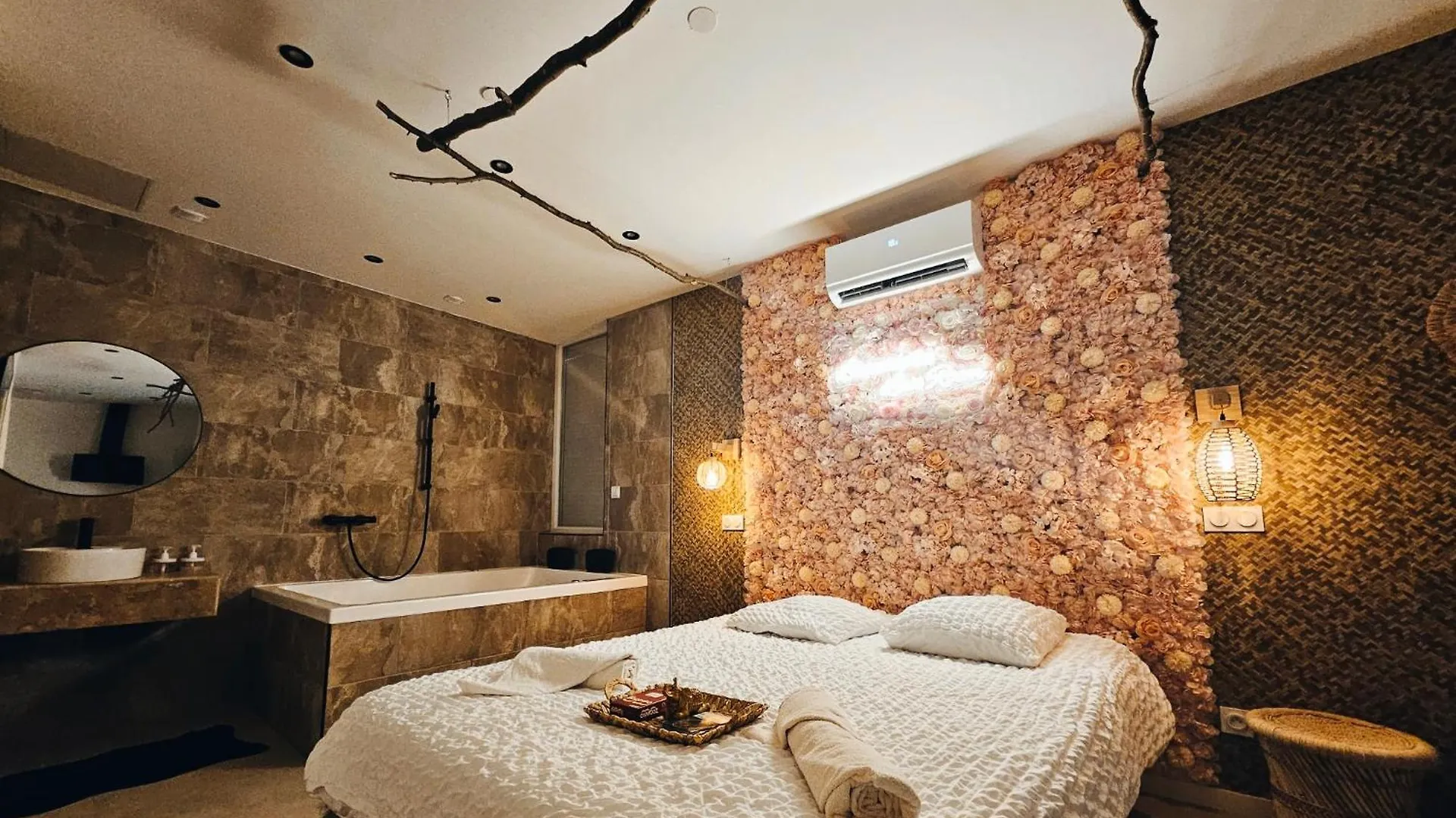 Appartement L'Experience Love Room Saint-Jean-Bonnefonds Frankrijk