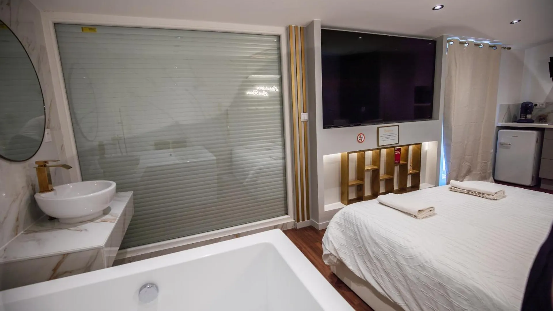 L'Experience Love Room Saint-Jean-Bonnefonds Appartement